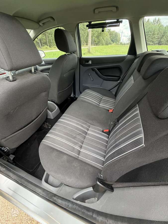 Ford Focus 2008 — photo 7