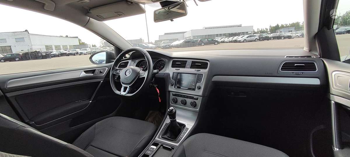 Volkswagen Golf 2015 — photo 15