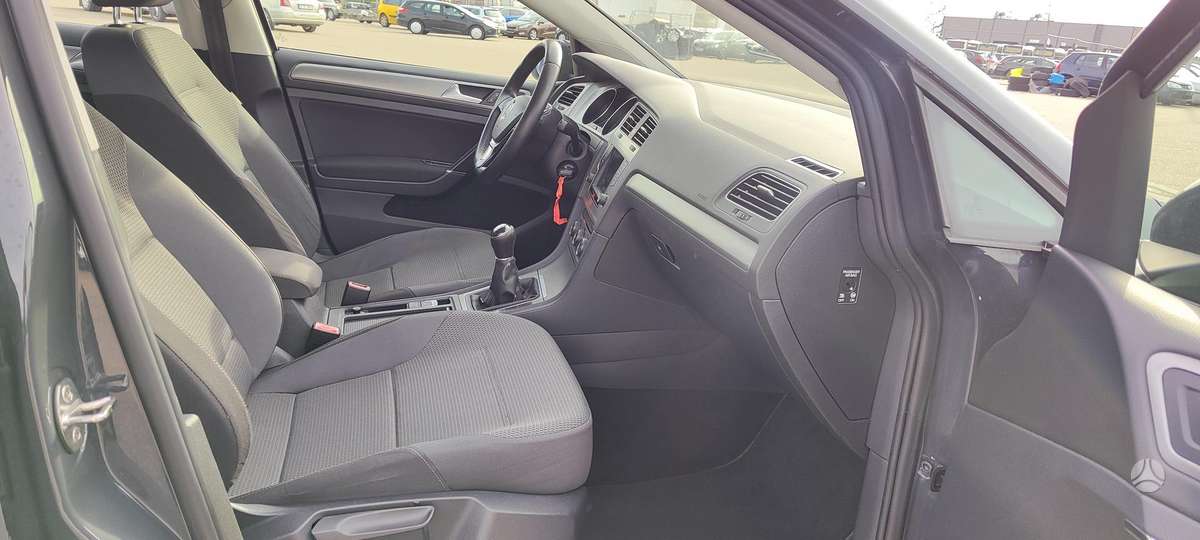 Volkswagen Golf 2015 — photo 16