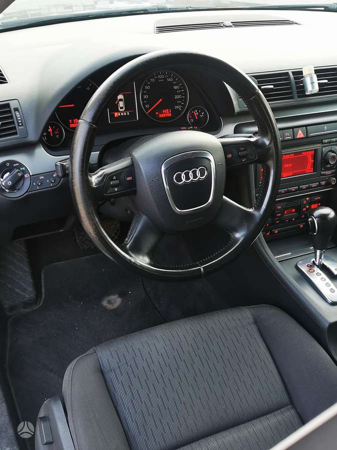 Audi A4 2007 — photo 17