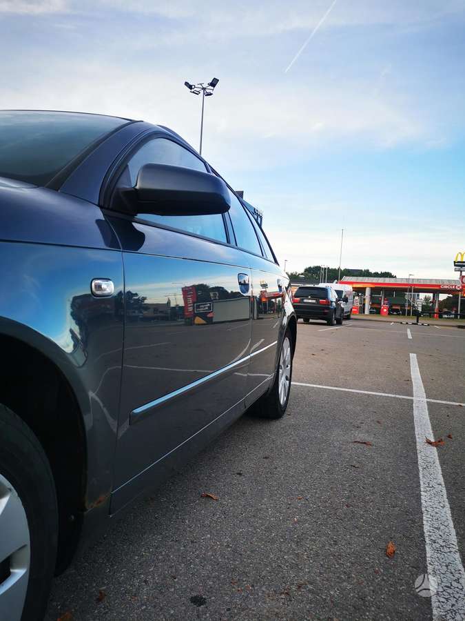 Audi A4 2007 — photo 5