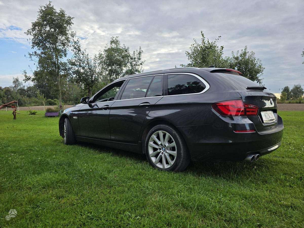BMW 520 2011 — engine 2000 cm³, 184 HP (135kW)
