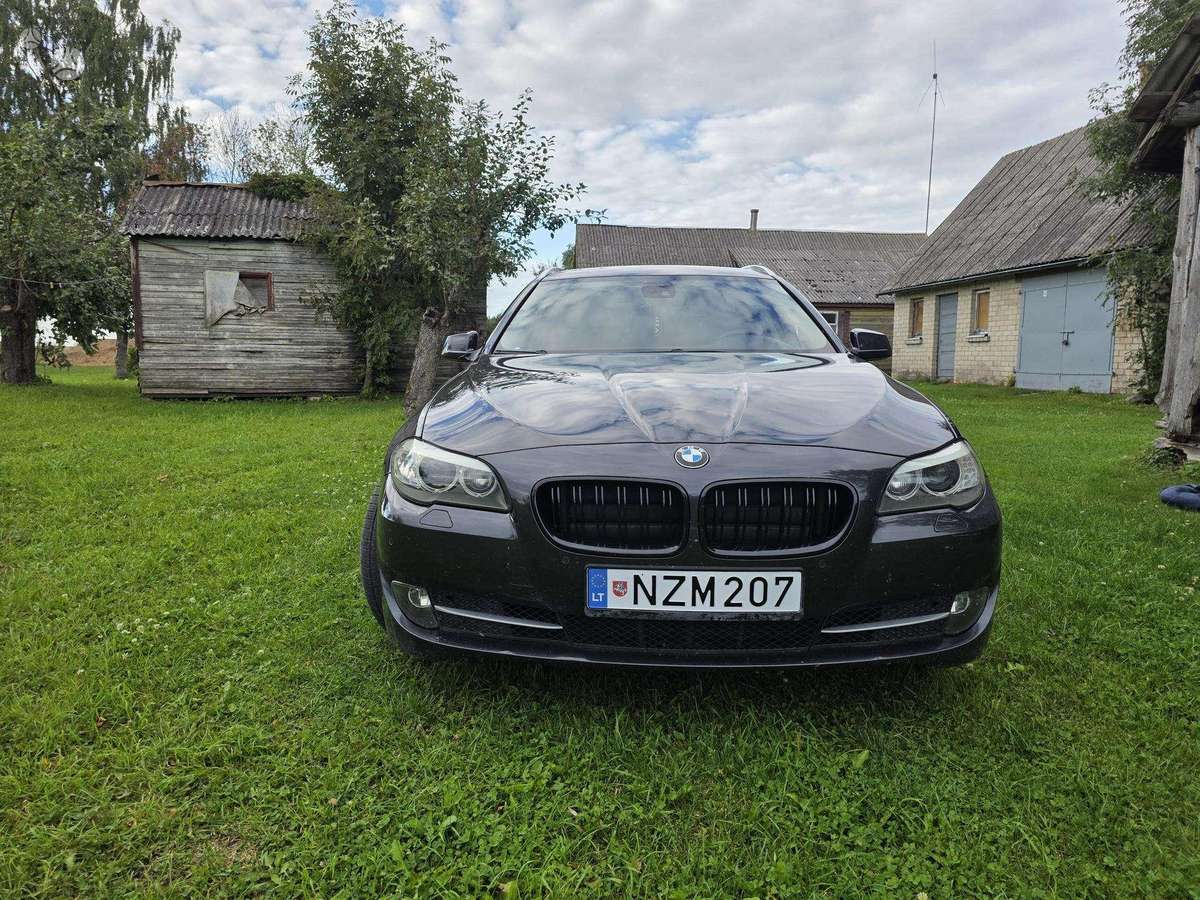 BMW 520 2011 — photo 5