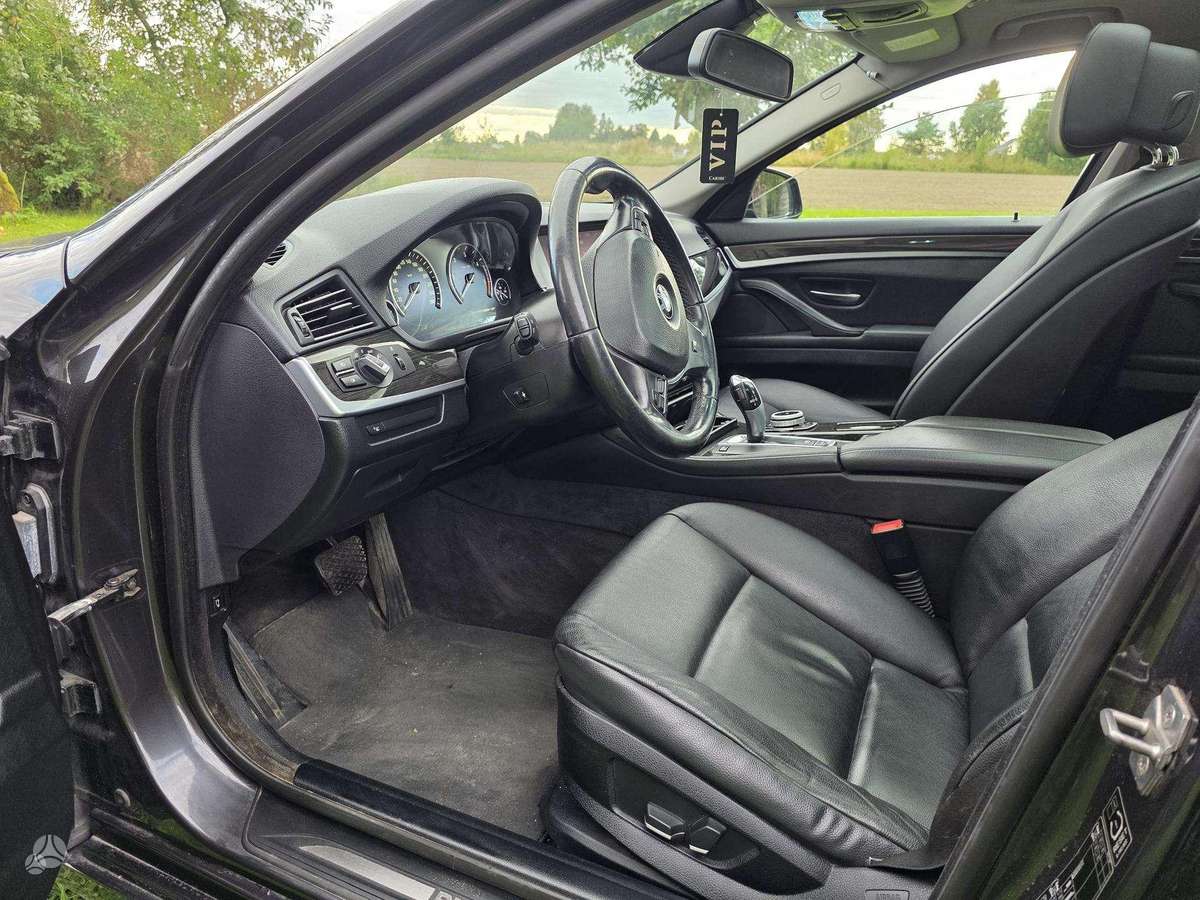 BMW 520 2011 — photo 6