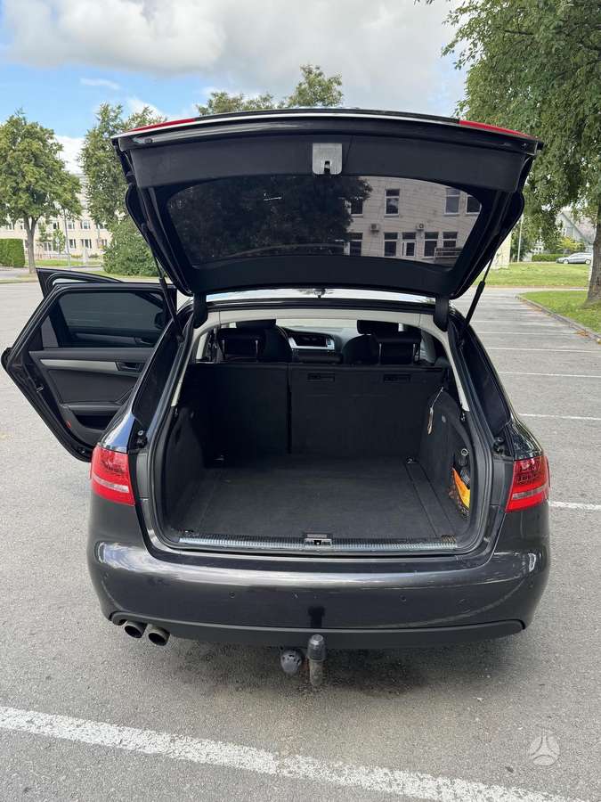 Audi A4 2009 — photo 13