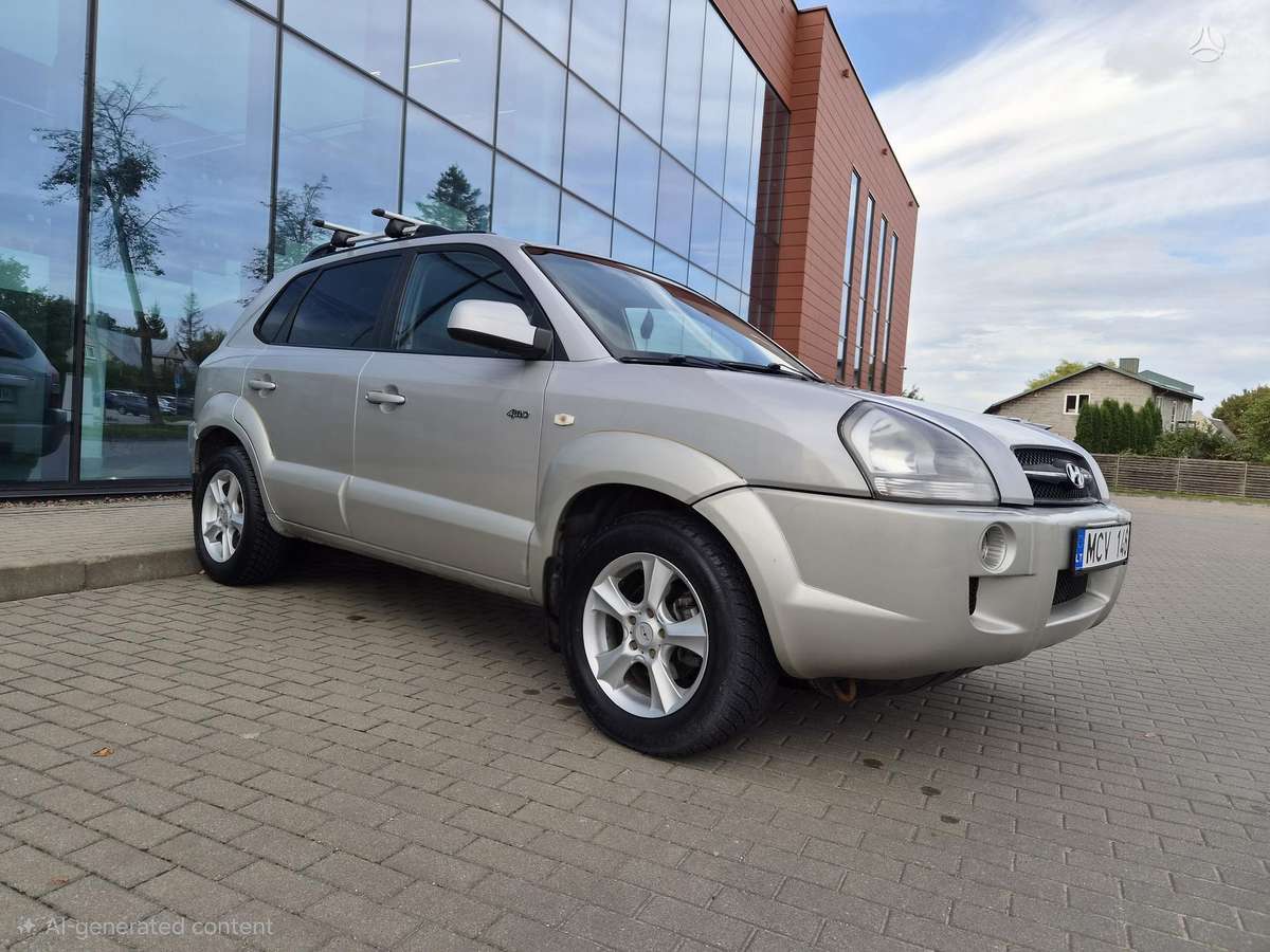 Hyundai Tucson 2006 — rear view