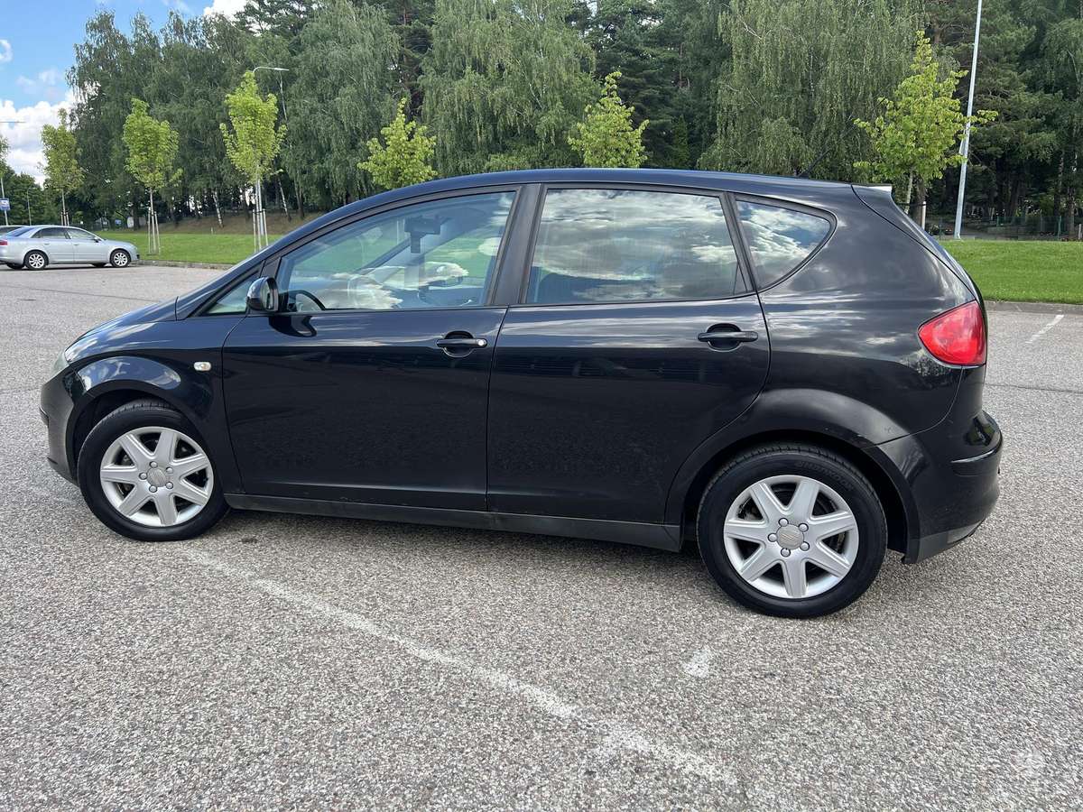 Seat Altea 2007 — двигун 1896 cm³, 105 HP (77kW)