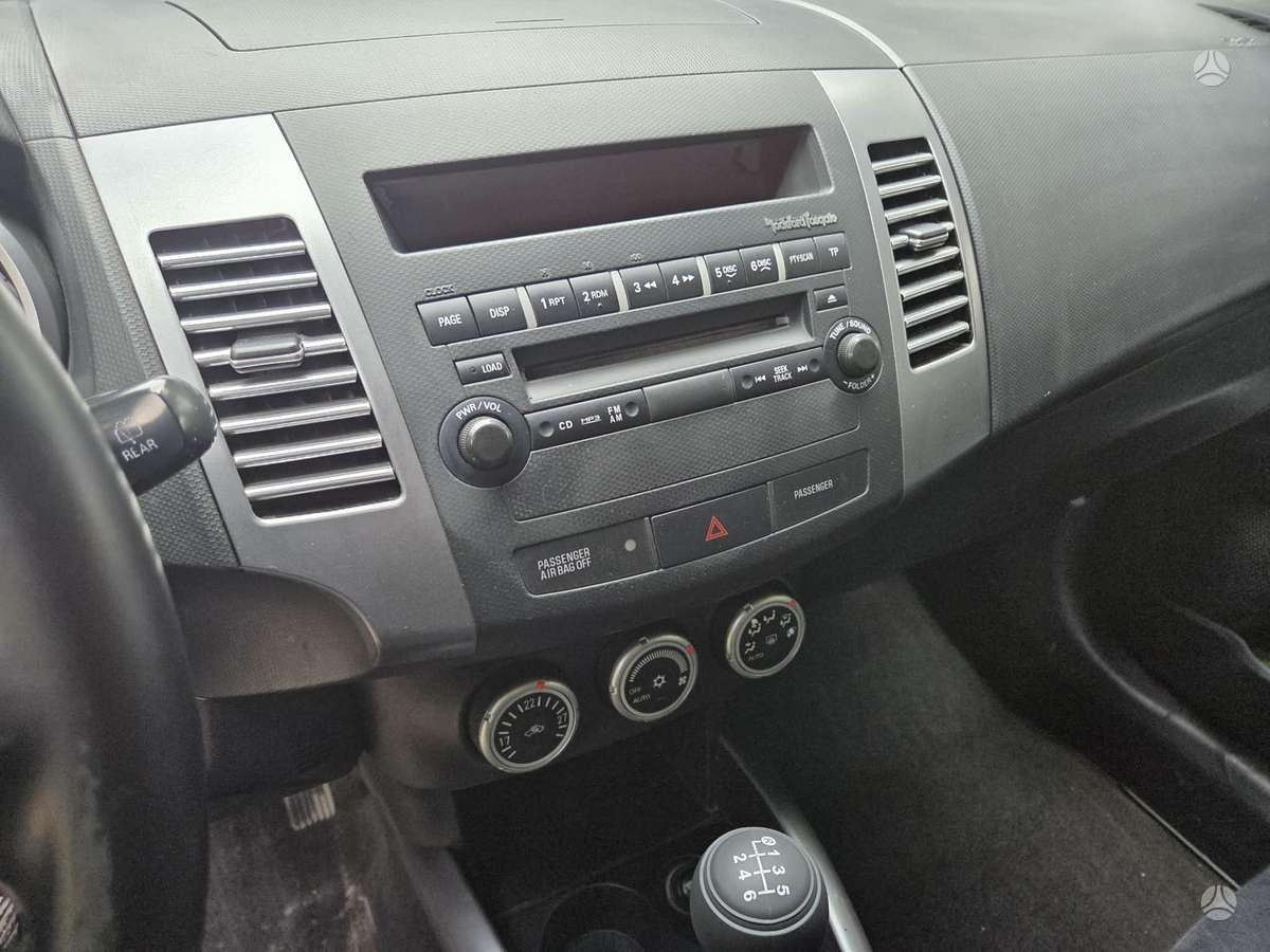 Mitsubishi Outlander 2008 — photo 10