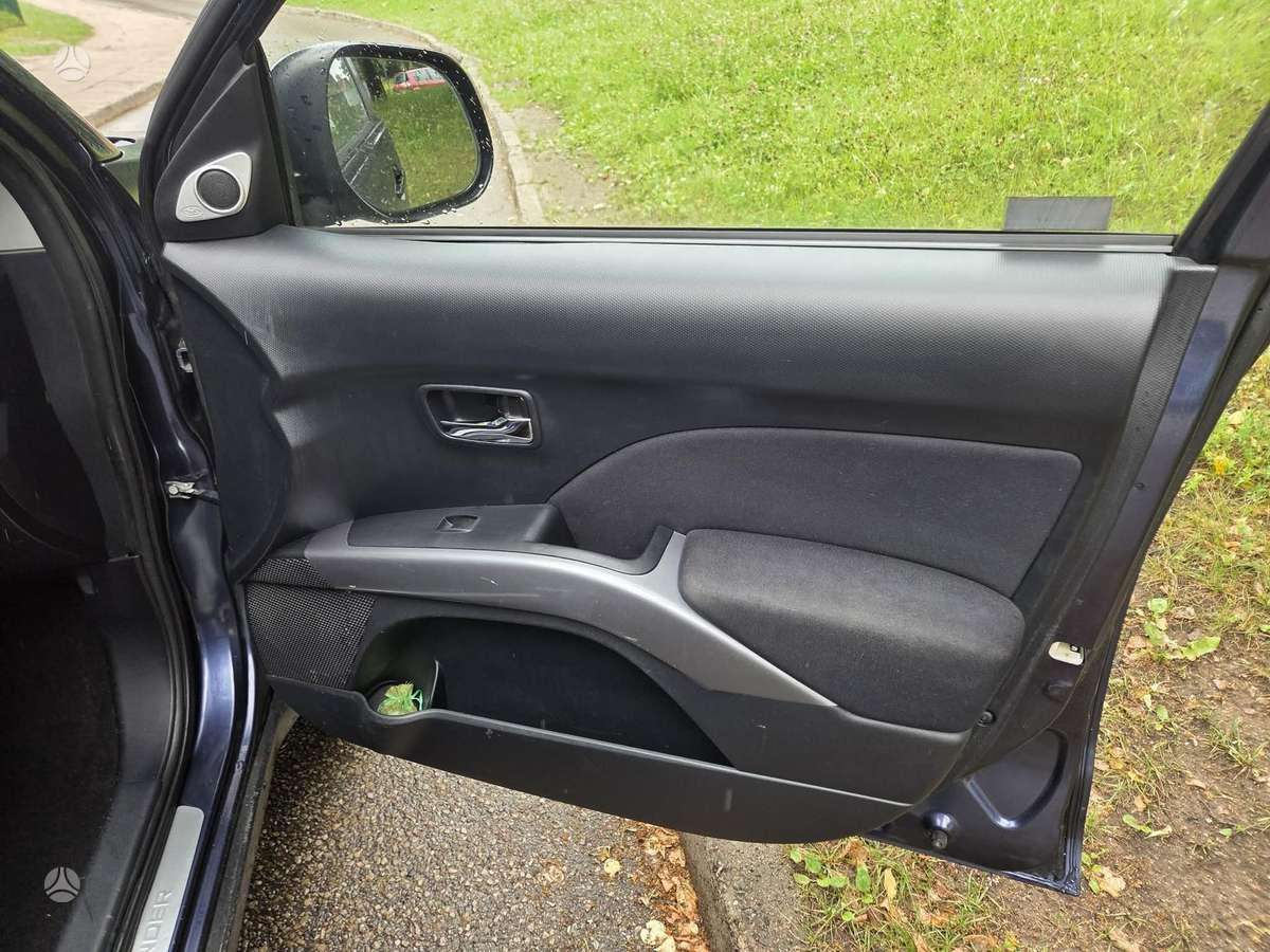 Mitsubishi Outlander 2008 — photo 7