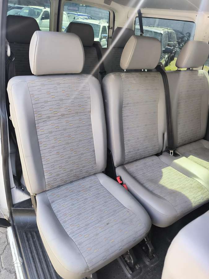 Volkswagen Transporter 2012 — photo 6
