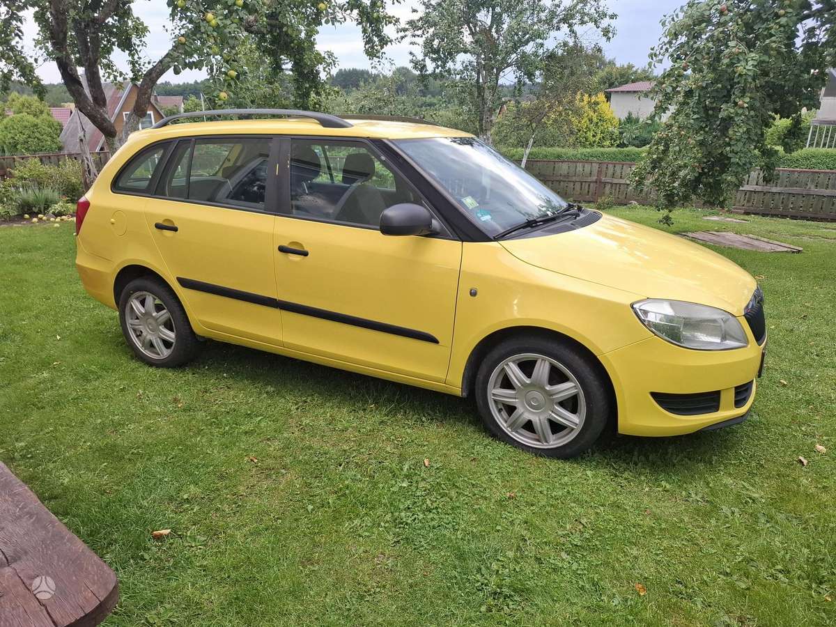Skoda Fabia 2011 — двигун 1400 cm³, 86 HP (63kW)