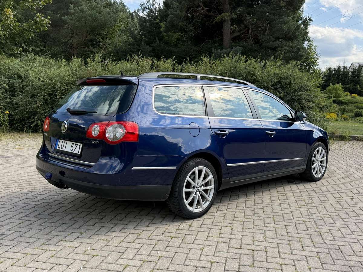 Volkswagen Passat 2008 — вигляд ззаду