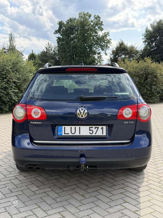 Volkswagen Passat 2008 — салон