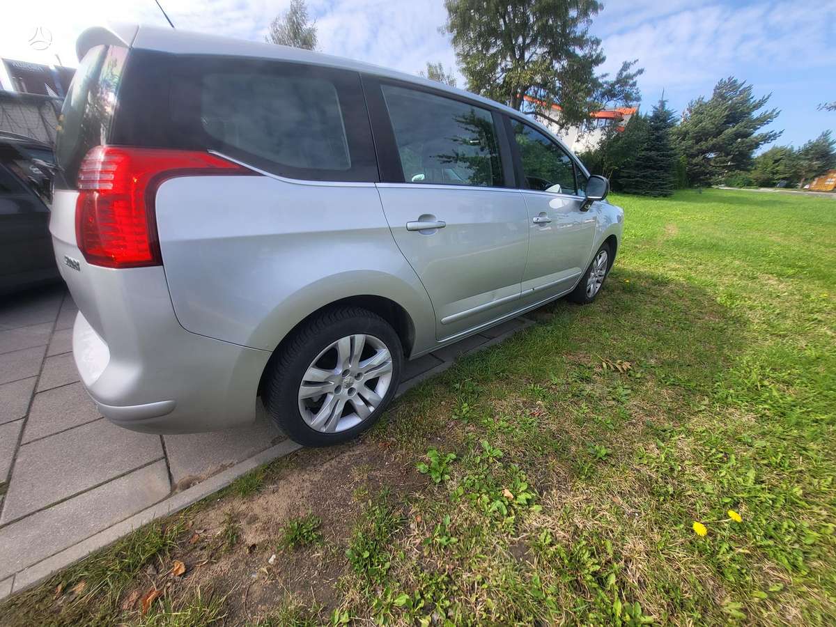 Peugeot 5008, 2013