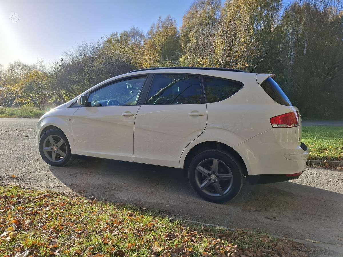 Seat Altea 2015 — фото 16