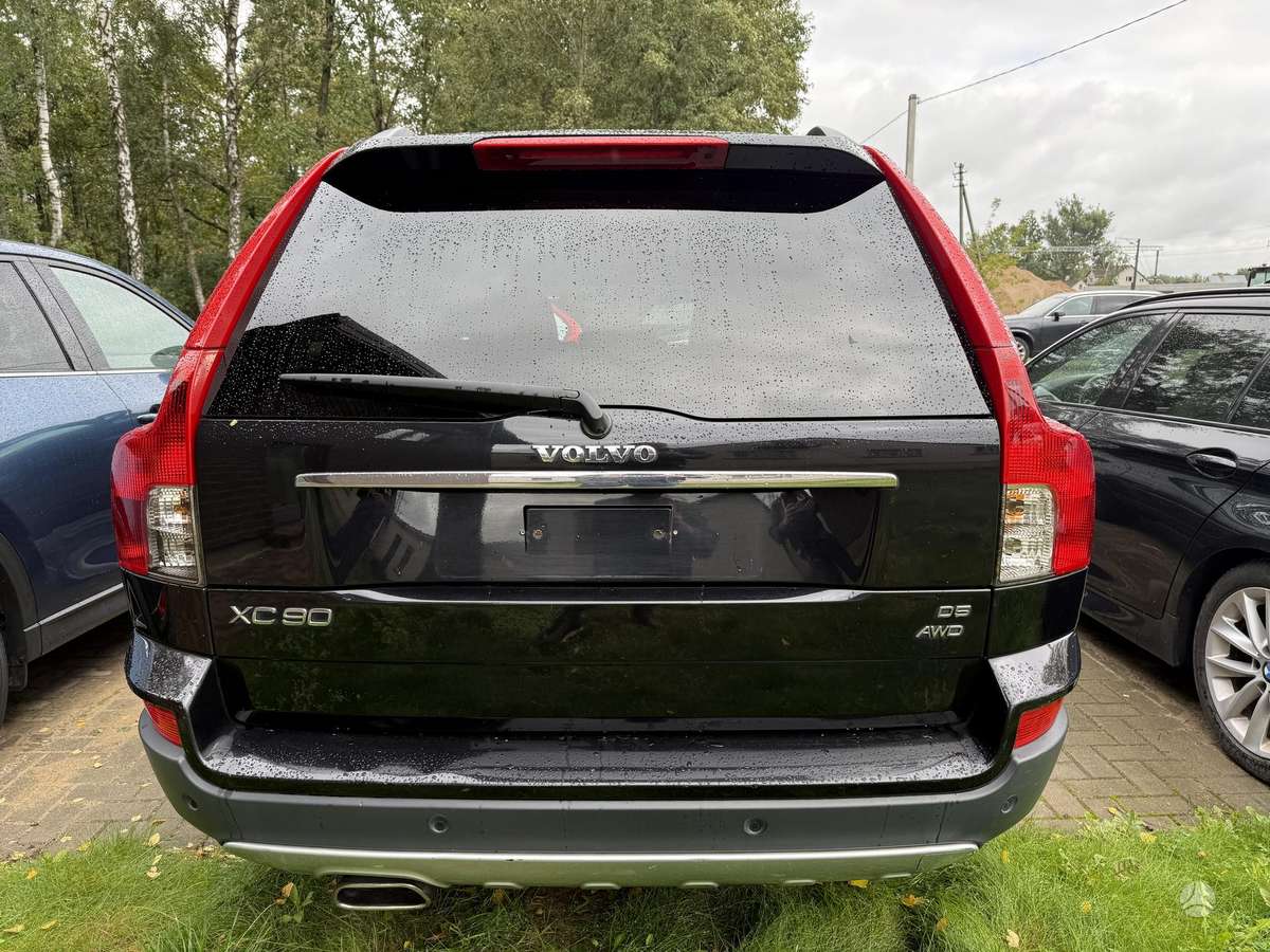 Volvo XC90 2007 — engine 2401 cm³, 185 HP (136kW)
