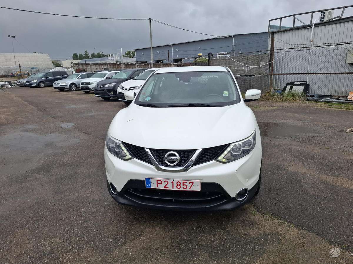 Nissan Qashqai 2014 — вигляд ззаду