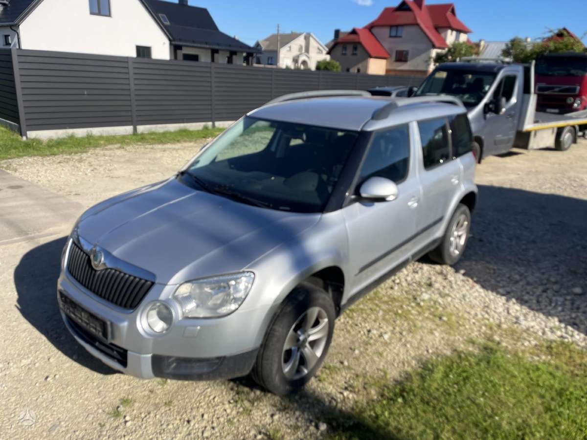 Skoda Yeti 2010 — interior
