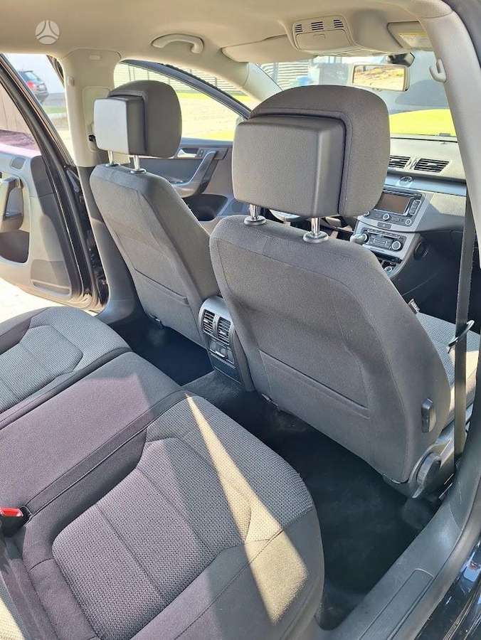 Volkswagen Passat 2011 — photo 6