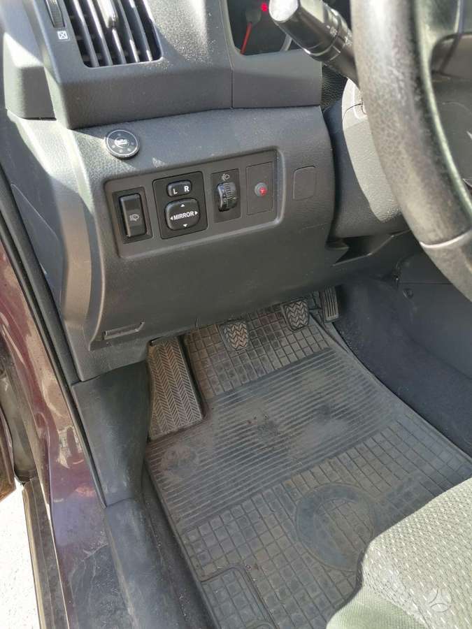 Toyota Corolla 2009 — photo 11