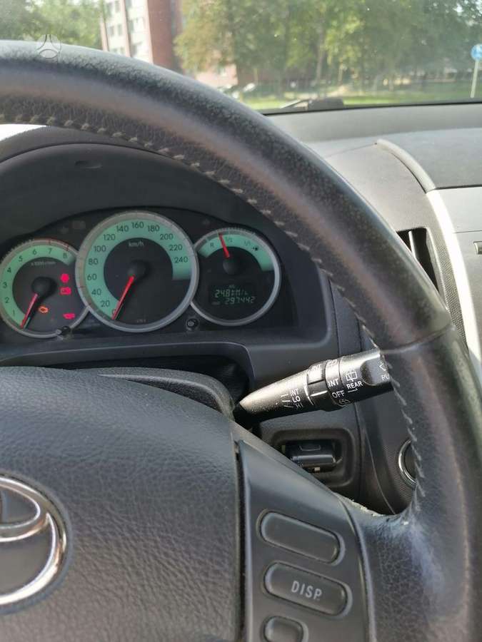Toyota Corolla 2009 — photo 9