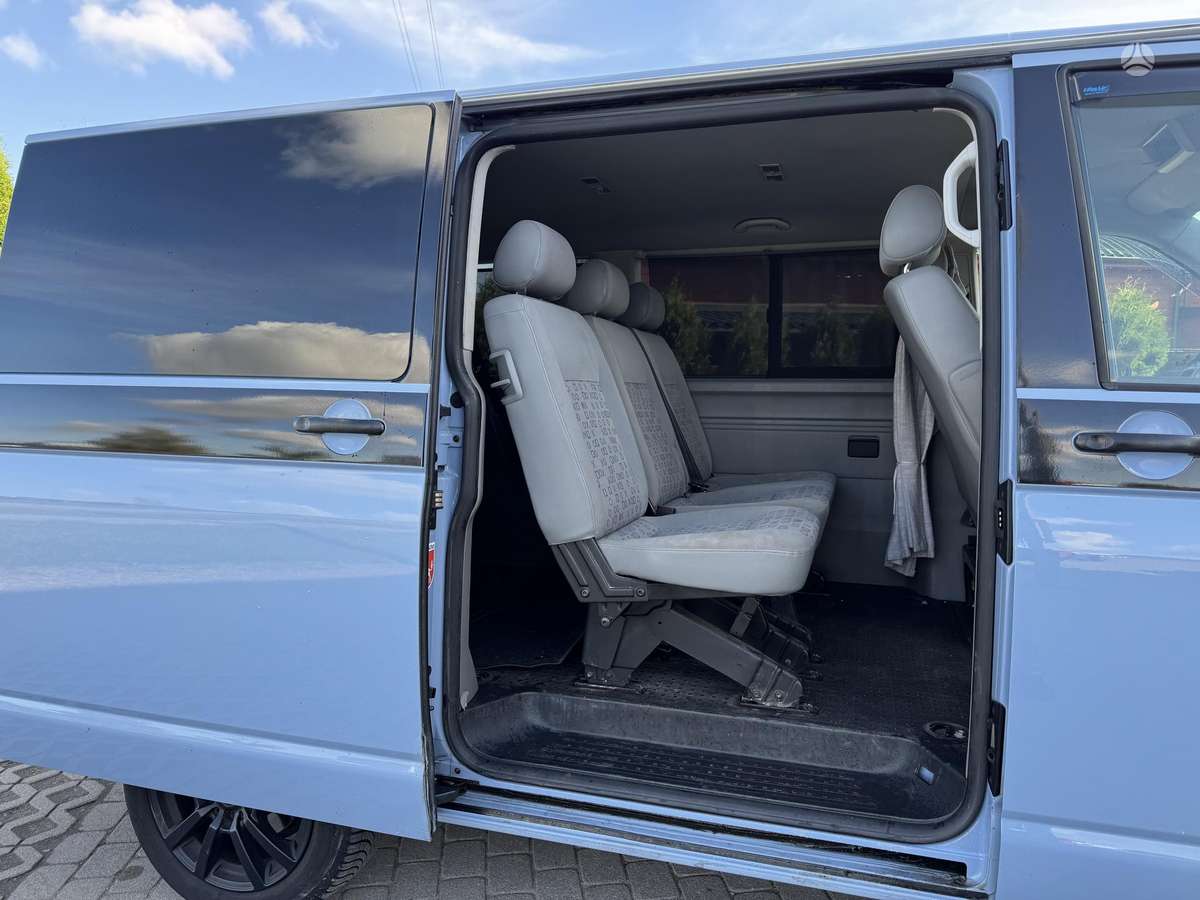 Volkswagen Transporter 2008 — photo 26
