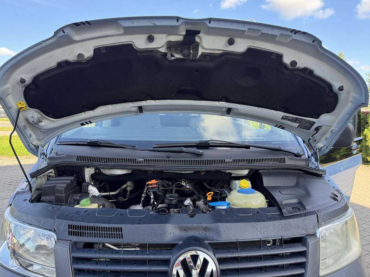 Volkswagen Transporter 2008 — photo 30