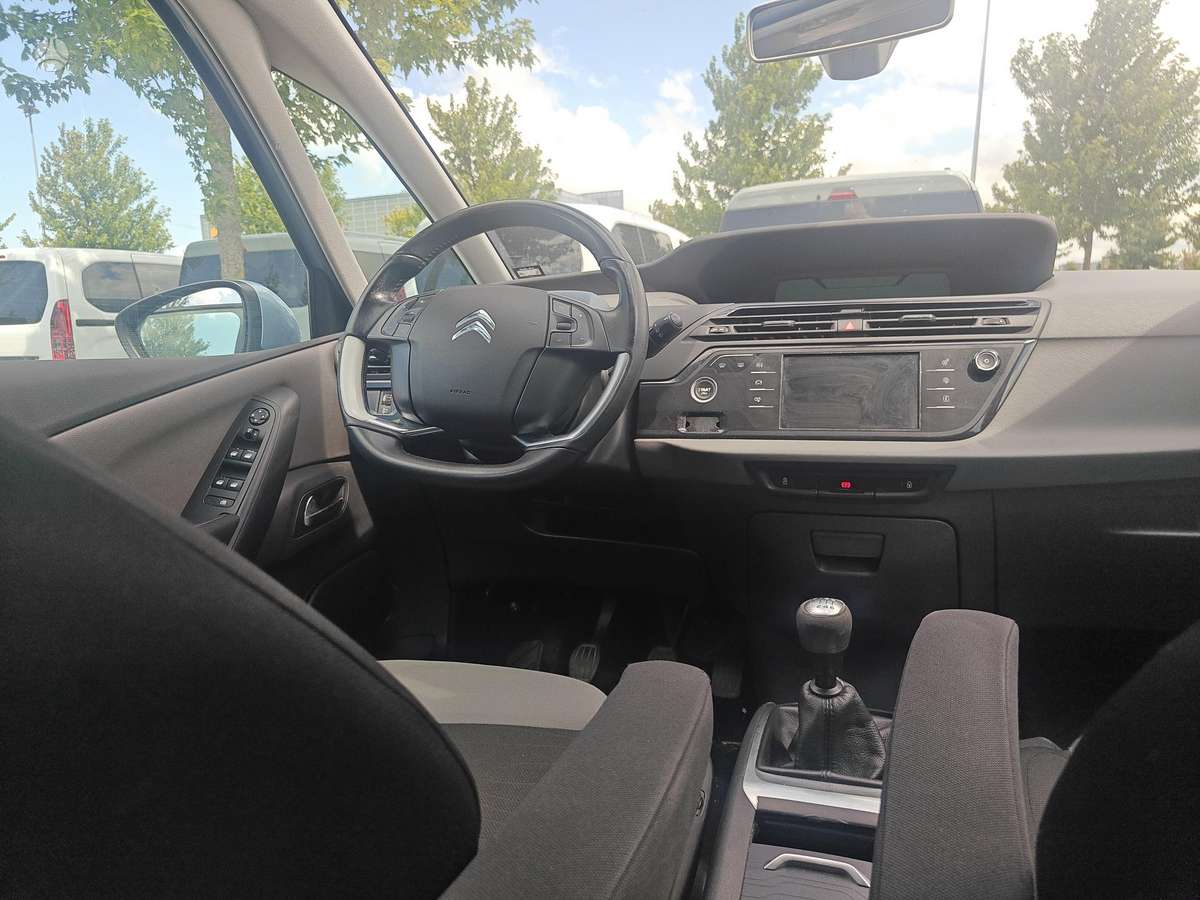 Citroen Grand 2014 — photo 9