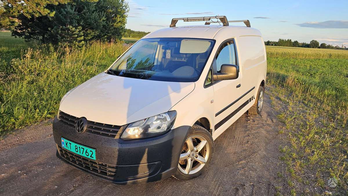 Volkswagen Caddy 2011 — салон