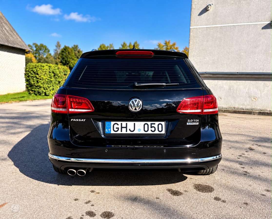 Volkswagen Passat 2013 — photo 7