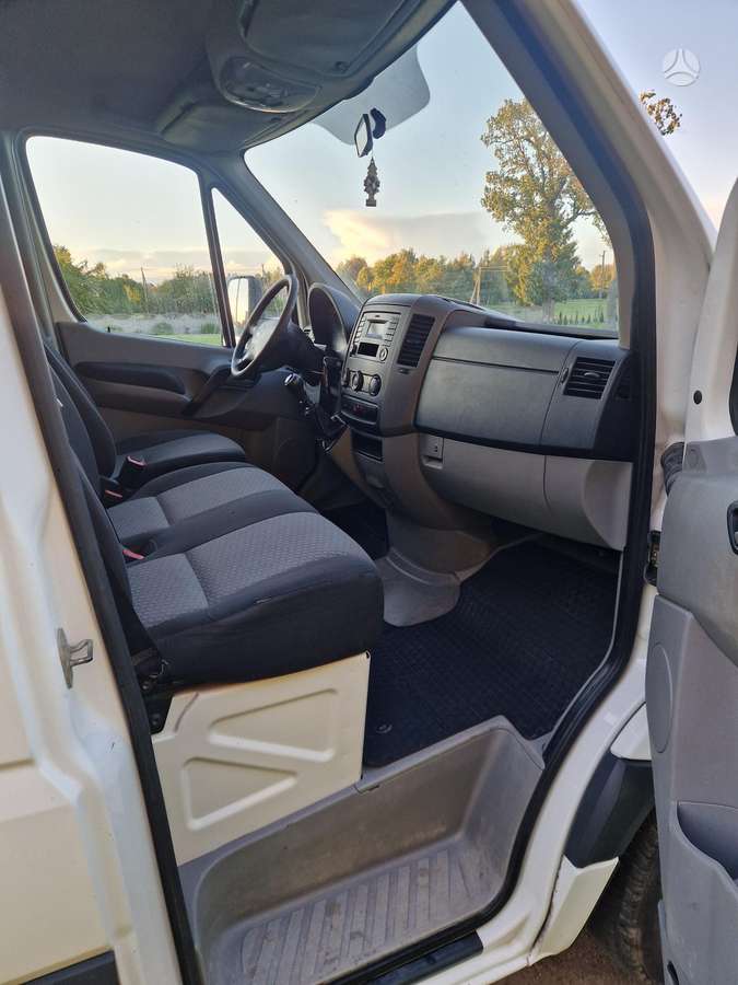 Volkswagen Crafter 2014 — photo 8