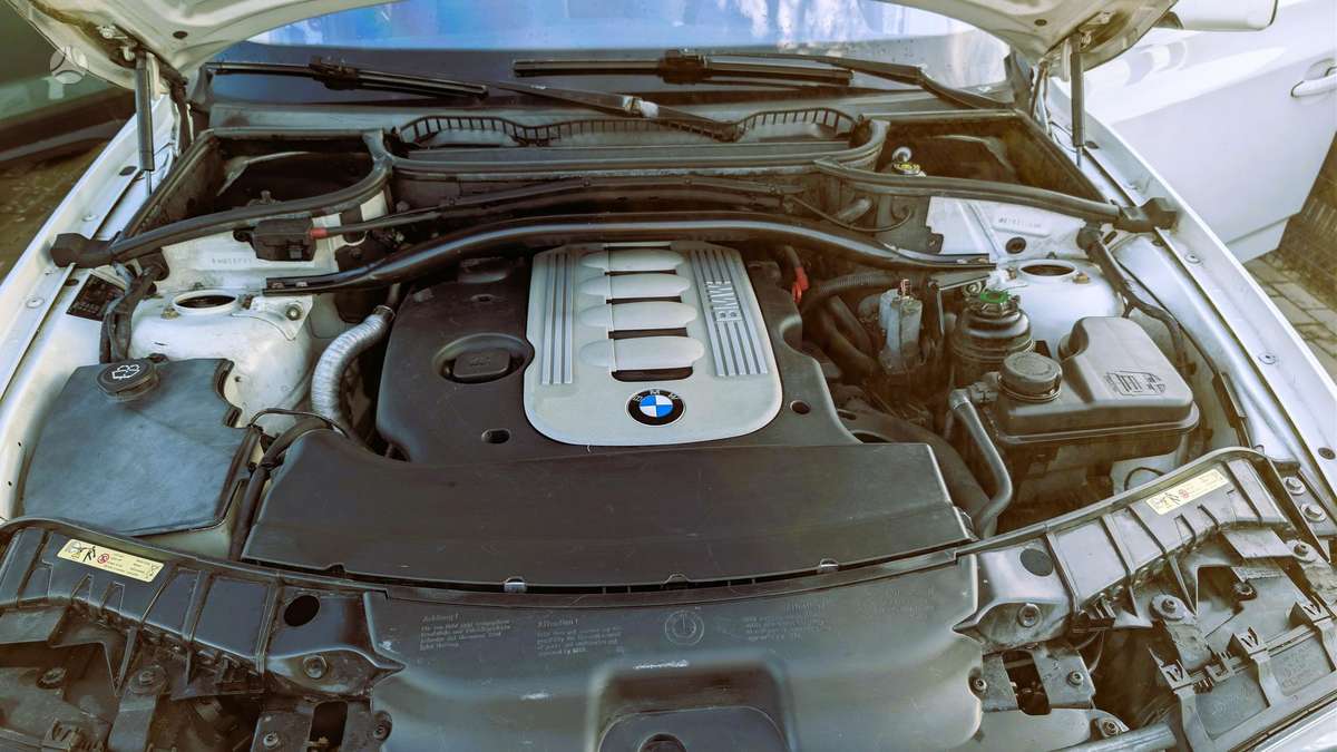 BMW -kita- 2008 — photo 12