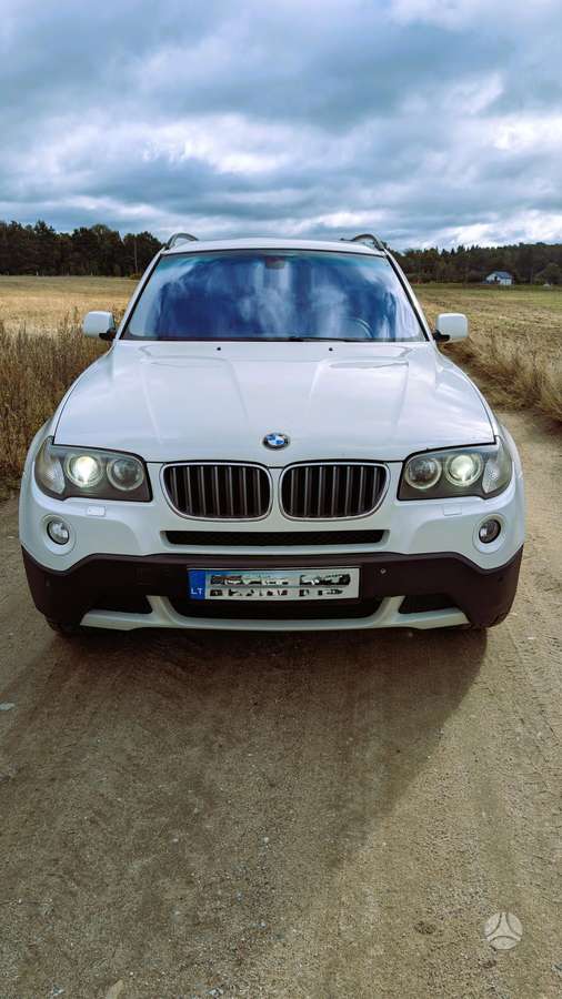 BMW -kita- 2008 — interior
