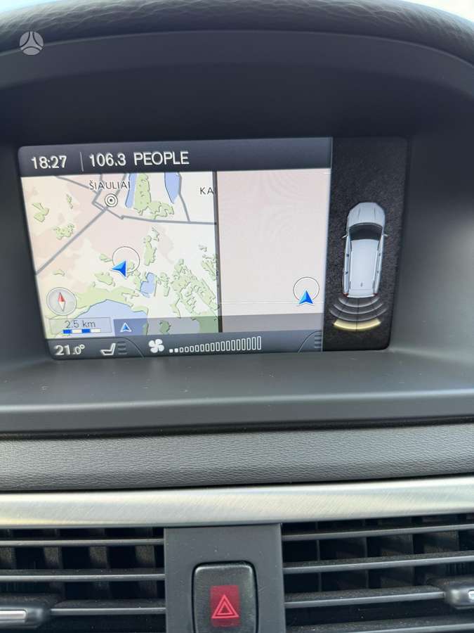 Volvo V70 2012 — photo 19