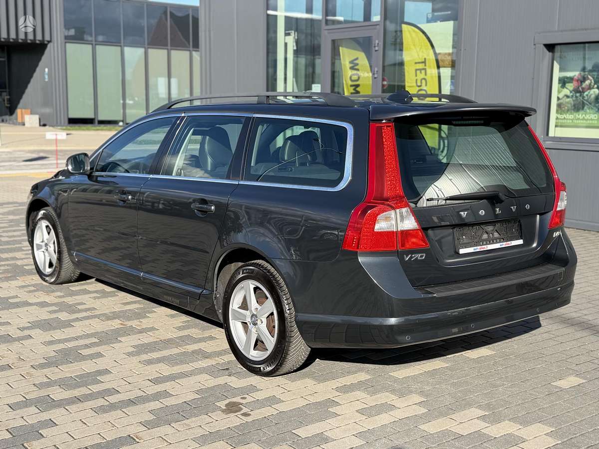 Volvo V70 2012 — photo 7