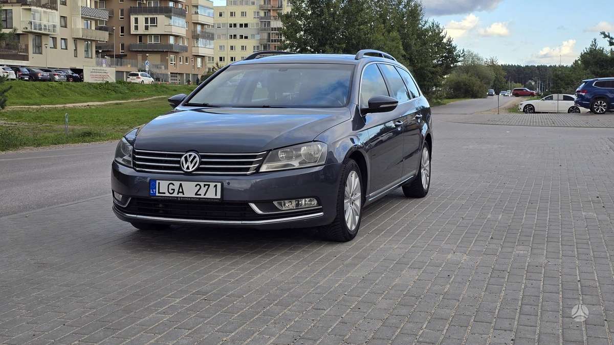 Volkswagen Passat, 2011 — vehicle for AFU from Europe
