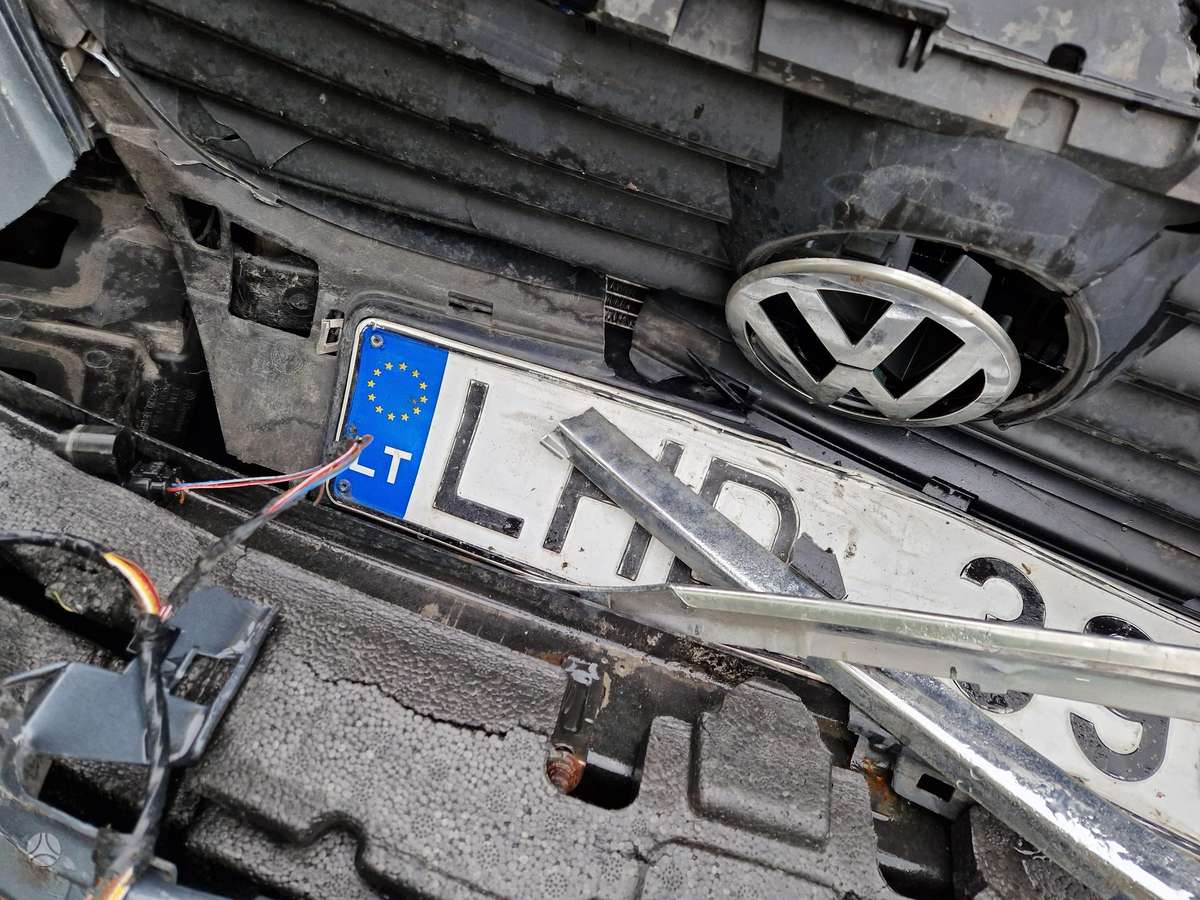 Volkswagen Passat 2009 — photo 12