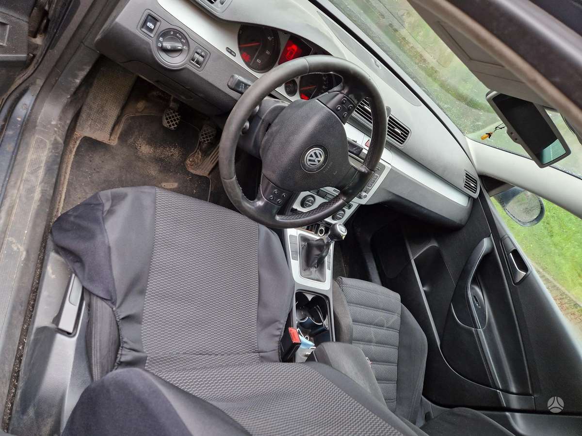 Volkswagen Passat 2009 — photo 20