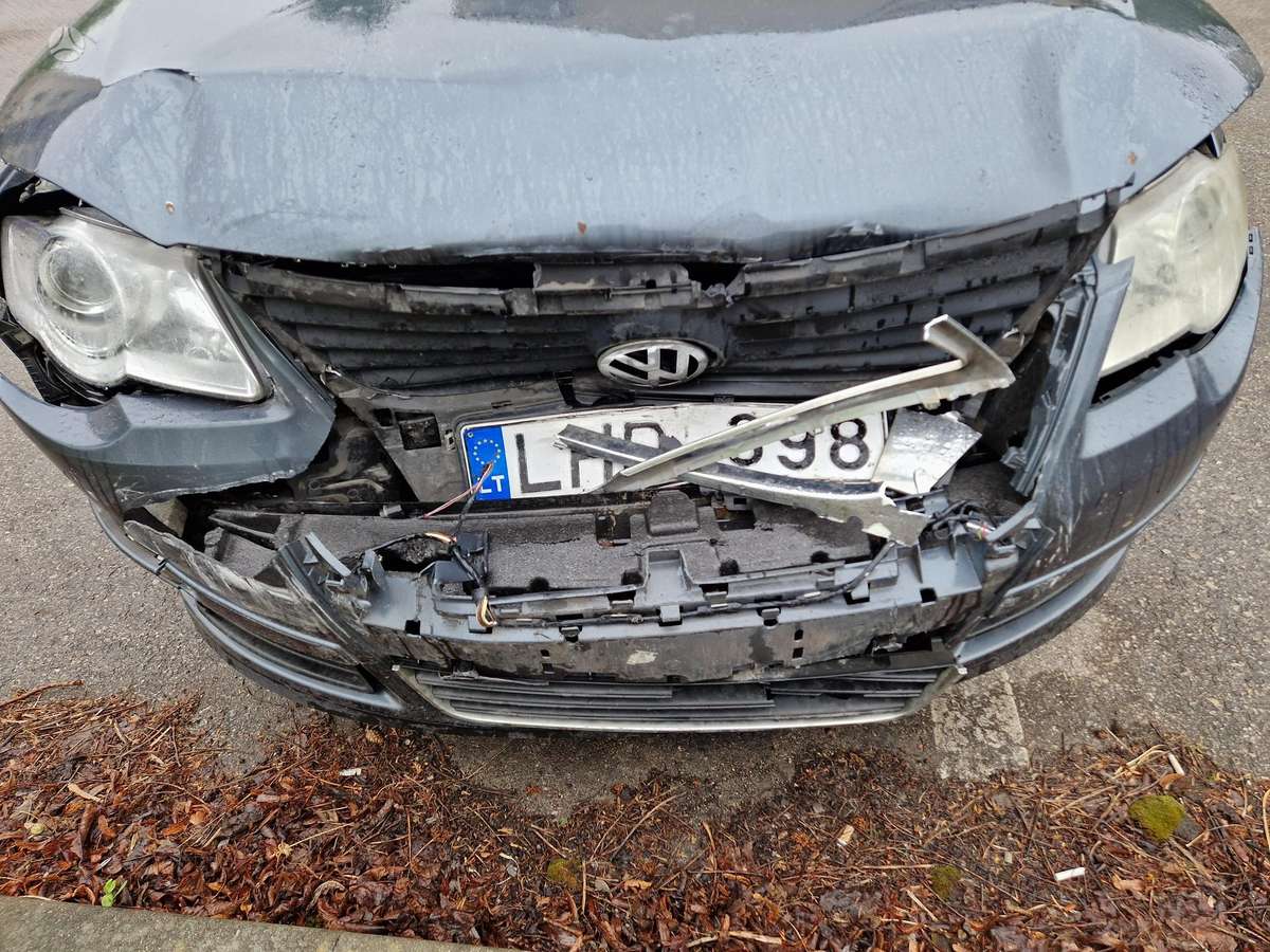 Volkswagen Passat 2009 — engine 1968 cm³, 140 HP (103kW)