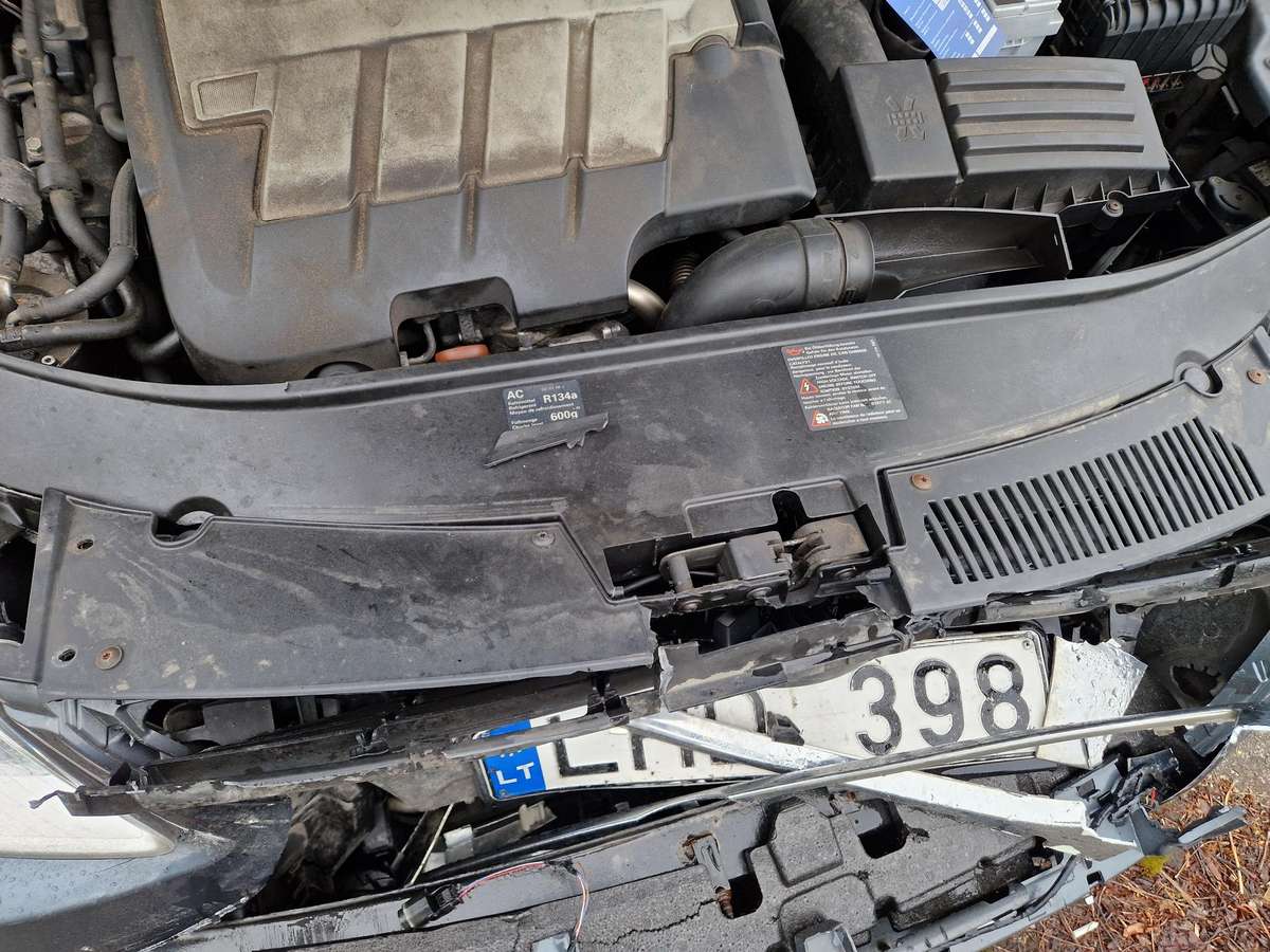 Volkswagen Passat 2009 — photo 6