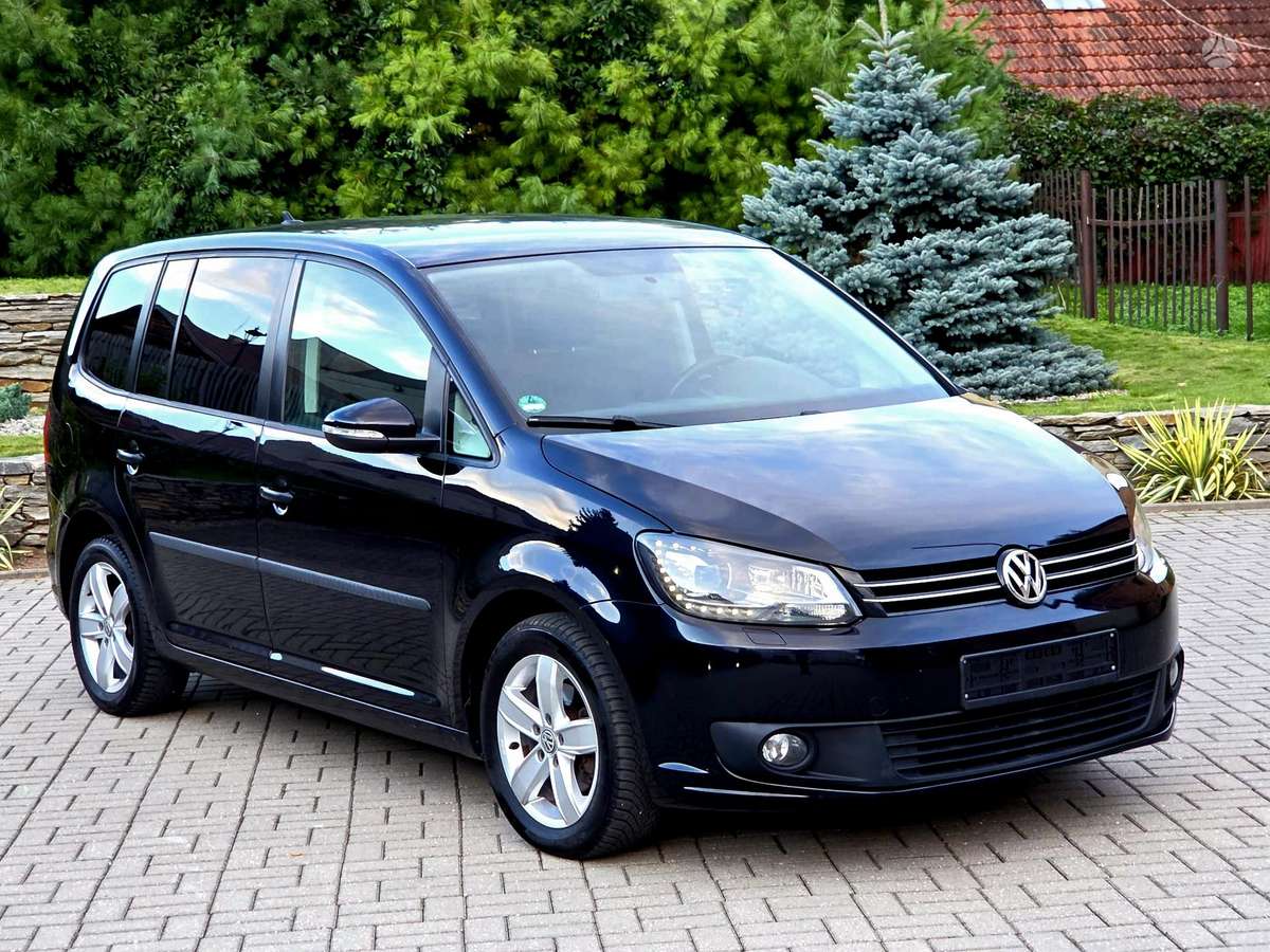Volkswagen Touran 2015 — photo 12