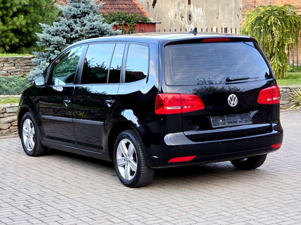 Volkswagen Touran 2015 — photo 7