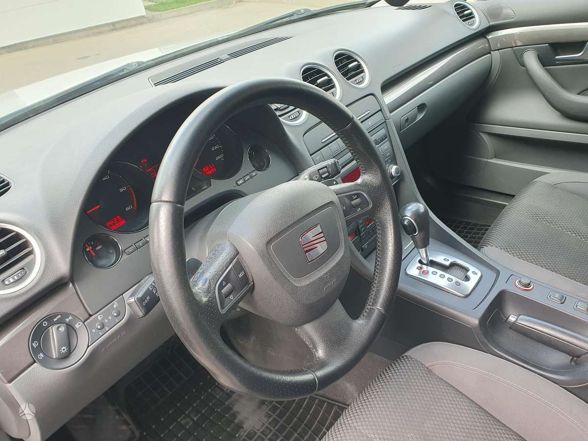 Seat Exeo 2012 — photo 10