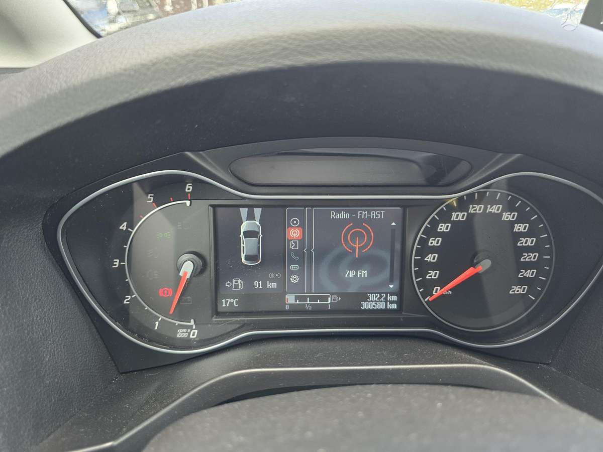 Ford S-MAX 2012 — photo 13