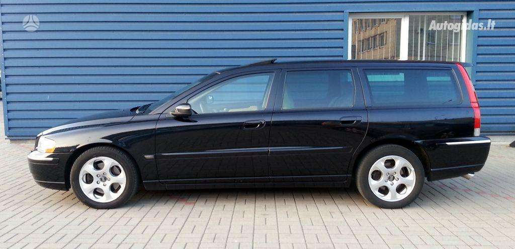 Volvo V70 2006 — двигун 2401 cm³, 185 HP (136kW)
