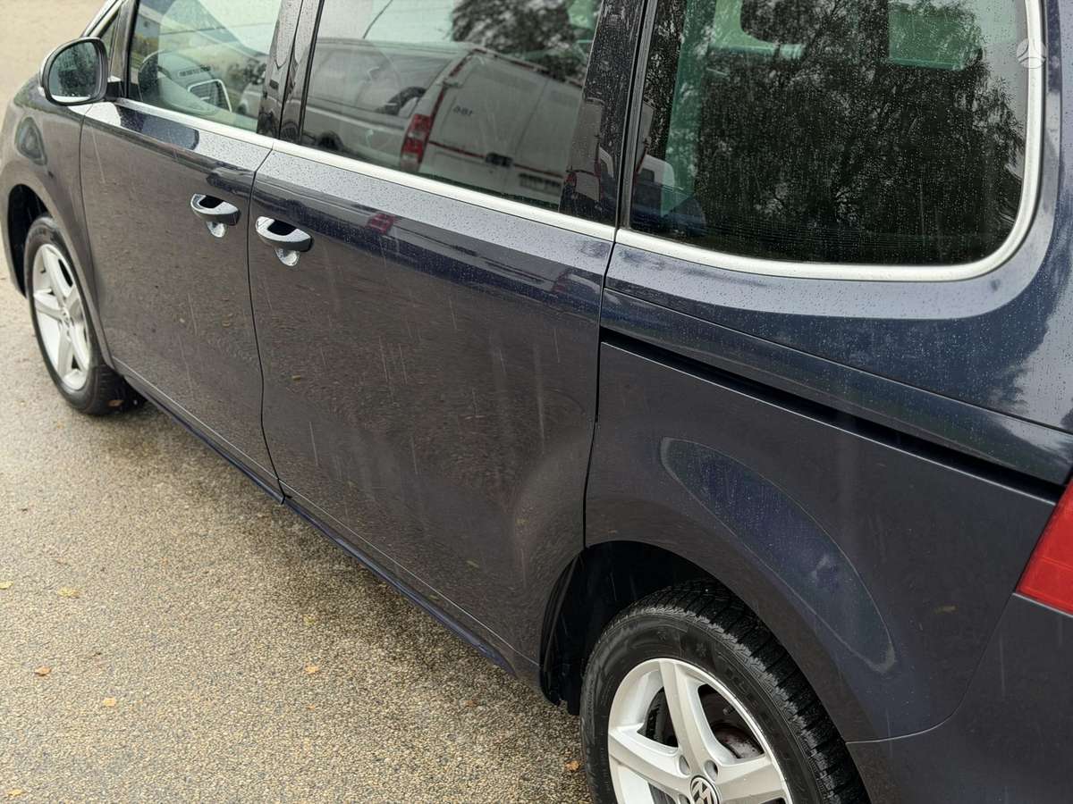 Volkswagen Sharan 2010 — photo 16