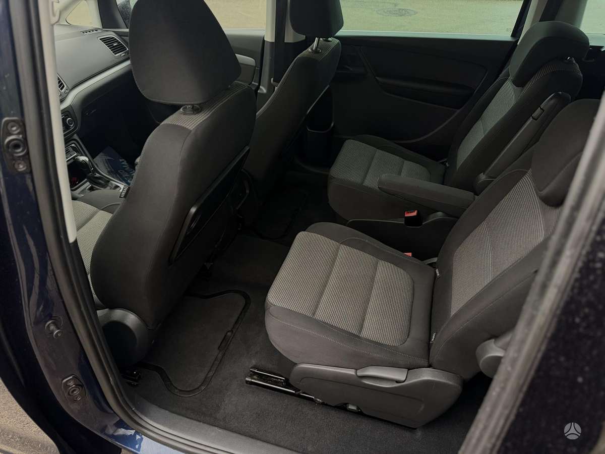 Volkswagen Sharan 2010 — photo 25