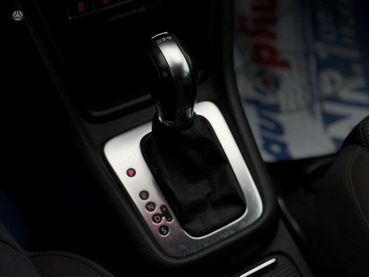 Volkswagen Sharan 2010 — photo 32