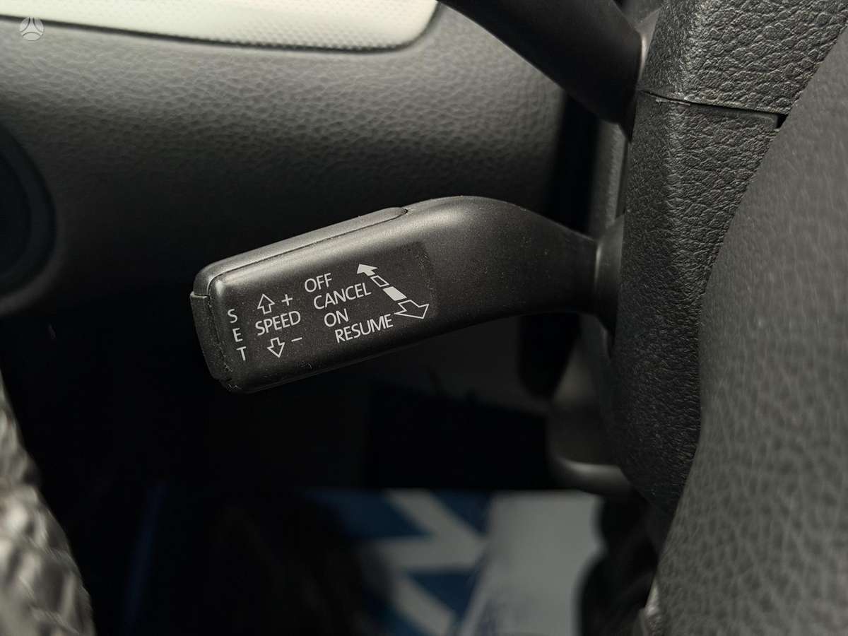 Volkswagen Sharan 2010 — photo 34