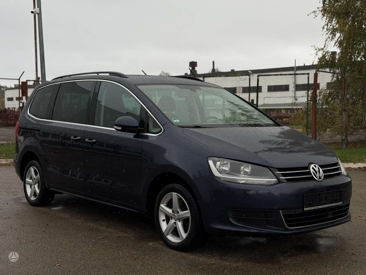 Volkswagen Sharan 2010 — photo 9